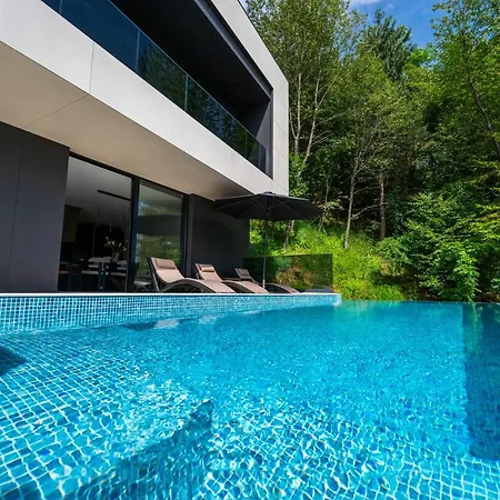 Villa The O *